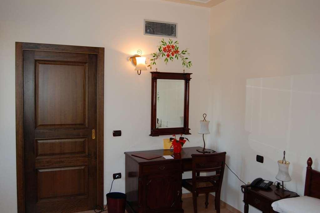 Venus Park Hotel Castel Volturno Szoba fotó